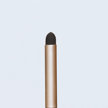 Load image into Gallery viewer, Jane Iredale - Pro Series: Smudge Eye Brush