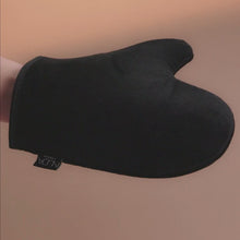 Load and play video in Gallery viewer, NUDA - Tanning Mitt